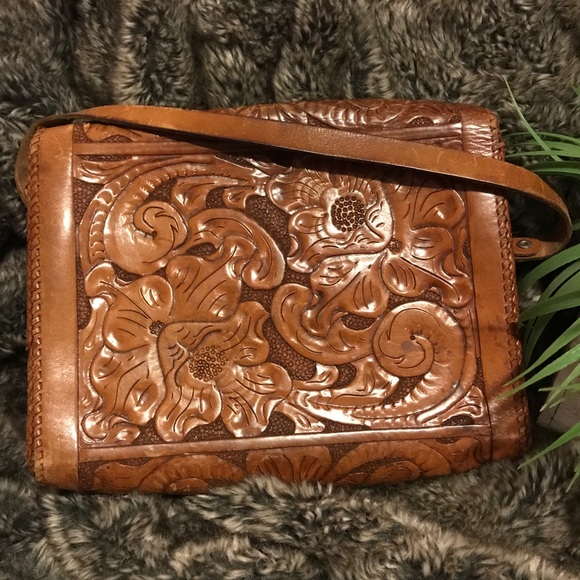 leather engraved purse - Picture 2 of 7